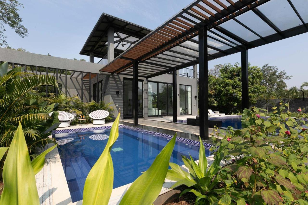 Stayvista At The Charcoal Villa Luxury Collection Alibag Luaran gambar